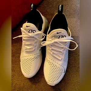Nike AirMax 270